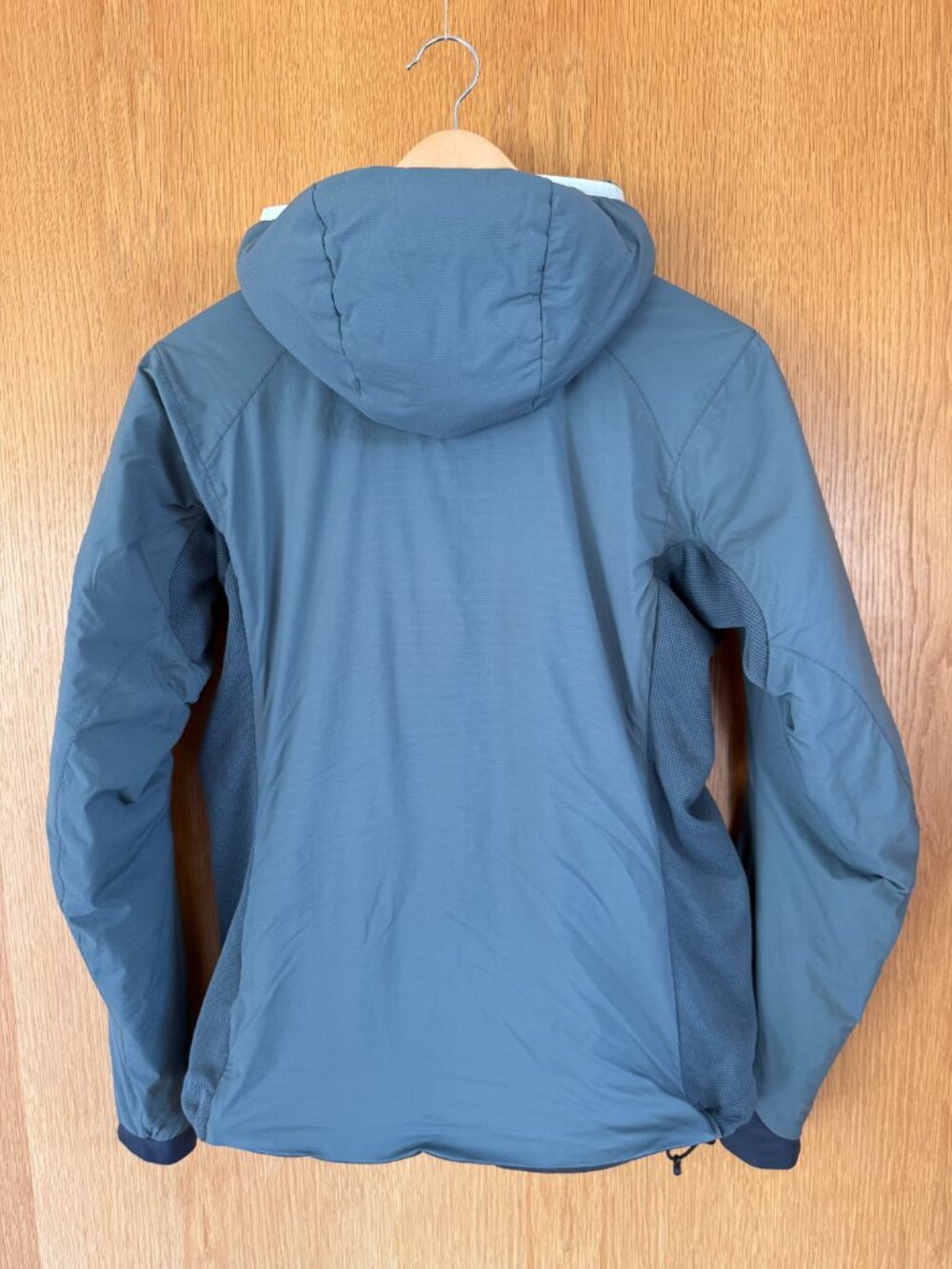 Arc'teryx Atom LT Hoodie - M - Women's - Picture 2 of 9